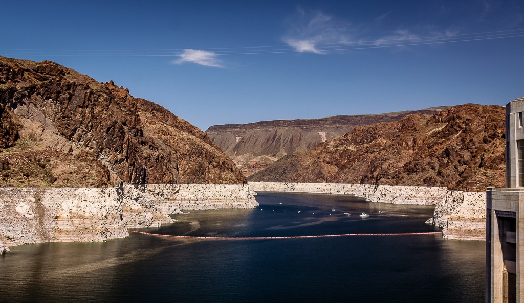 Blick vom Hoover Dam auf denn Lake Mead